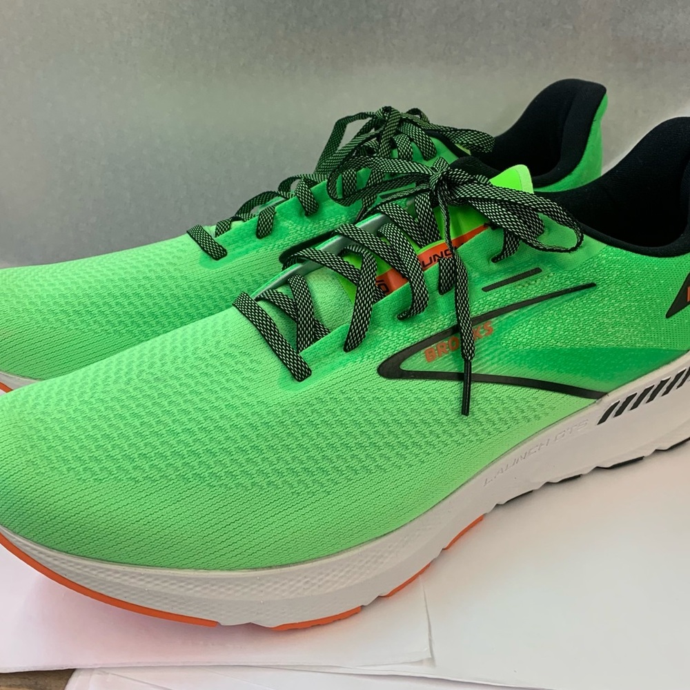 Brooks Launch GTS 10 Green Size 15